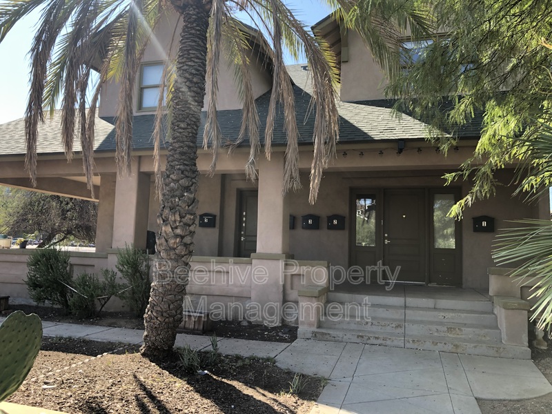 Phoenix House: 1301 W Monroe St