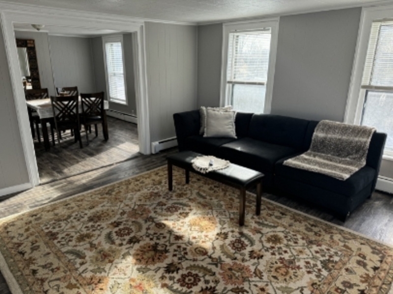 Sackets Harbor Condo: 105 E Hamilton St