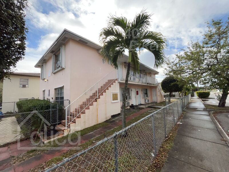 West Palm Beach Condo: 820 N Sapodilla Ave - 820SAP-3