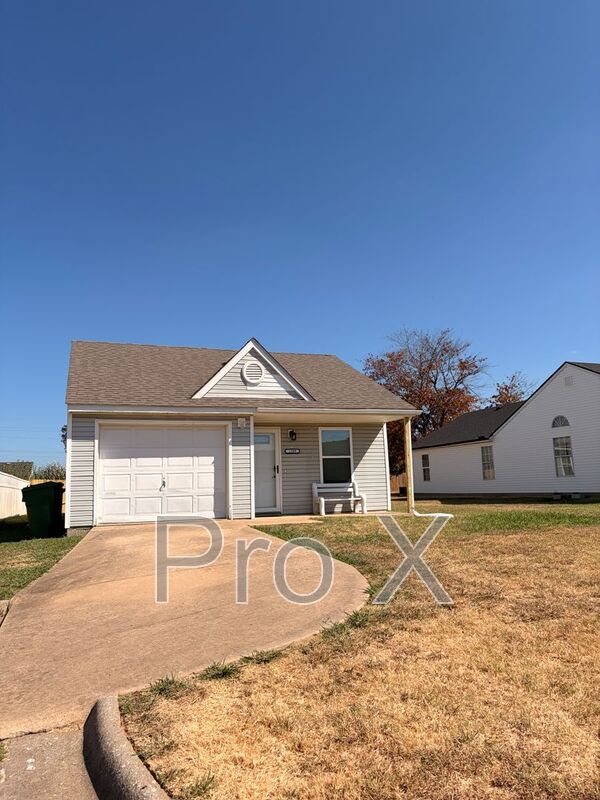 Rogers House: 1209 W Bishop Drive
