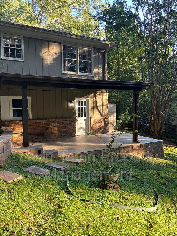 Lilburn Condo: 4932 Rock Haven Dr