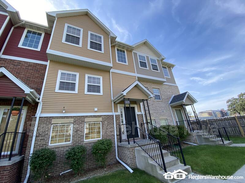 Des Moines Townhome: 2122 High Street