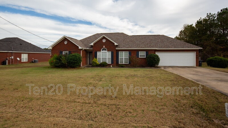Phenix City House: 25 Kalin Street