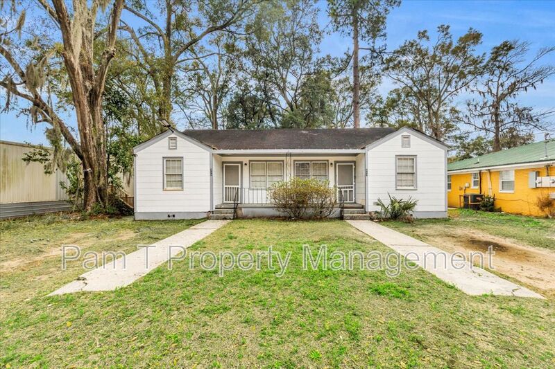 Savannah Condo: 217 West 73rd Street