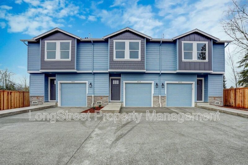 Monmouth Condo: 484 S Monmouth Ave