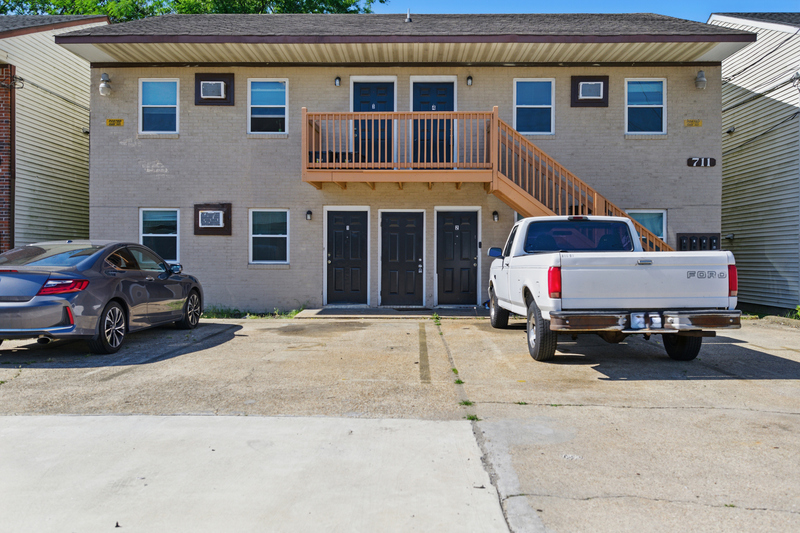 Norfolk Condo: 711 Easy Street