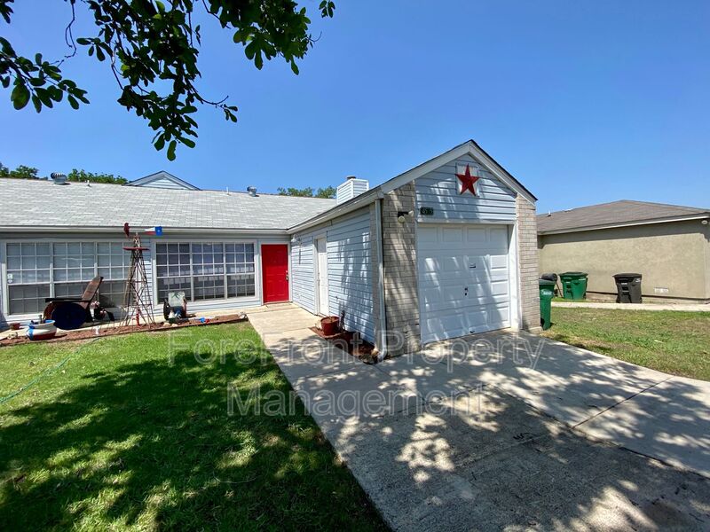 14525 Clovelly Wood San Antonio TX 78233 - Photo 2