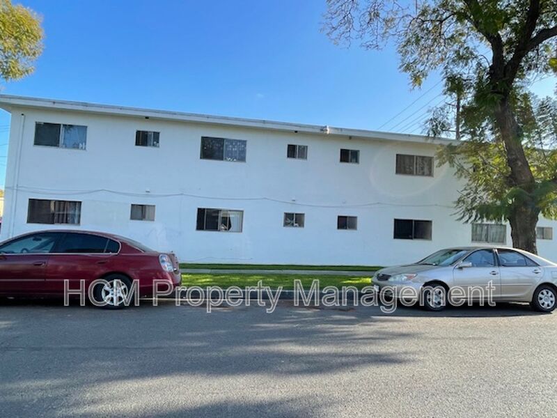 Santa Ana House: 1401 S Standard Ave