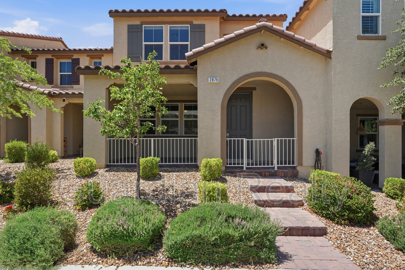 Henderson House: 2879 Cabrillo Terrace St