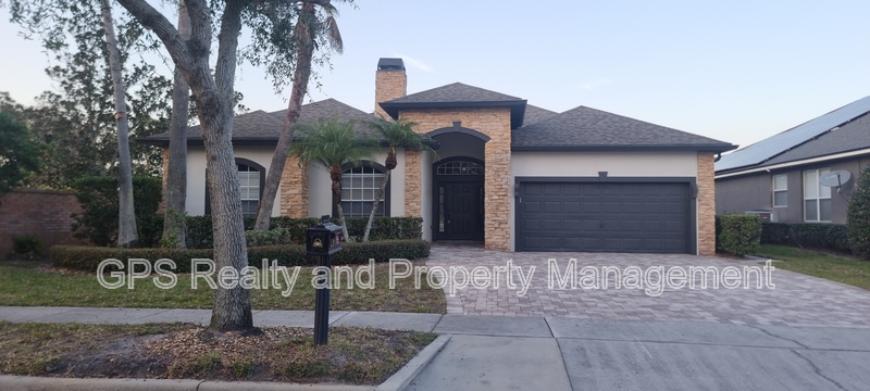 Sanford House: 878 Oakbranch Pl