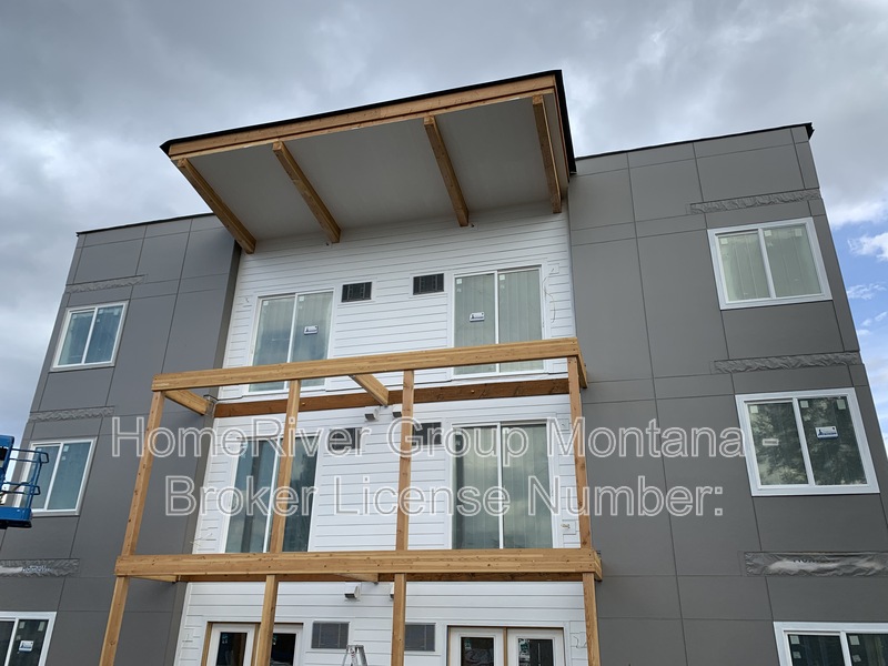 Missoula House: 1524 S 11th St W