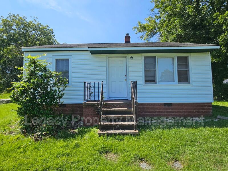 Burlington House: 609 Shepherd Street