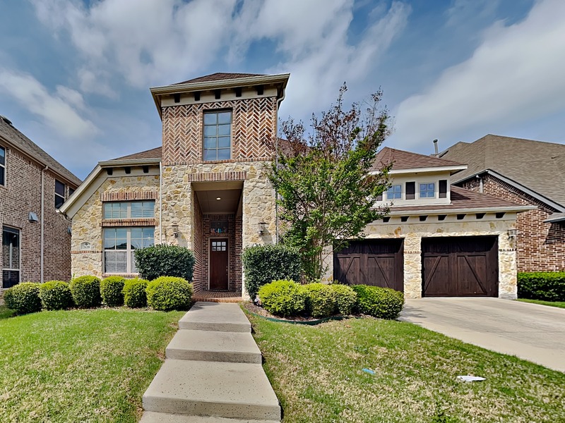 Flower Mound House: 2639 Virginia Pkwy