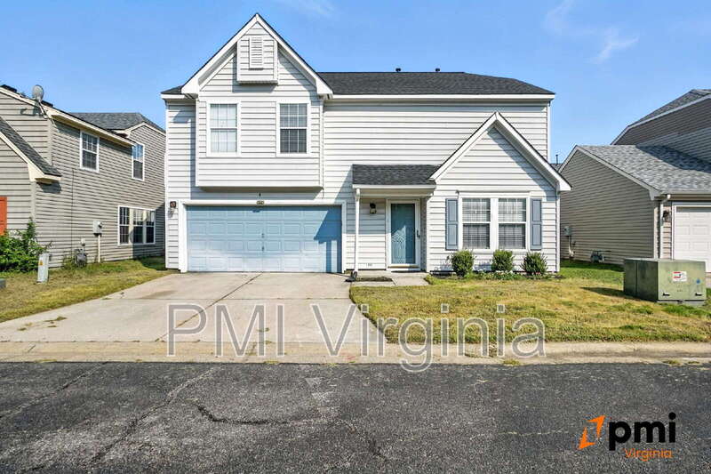Suffolk House: 159 Stoney Ridge Ave