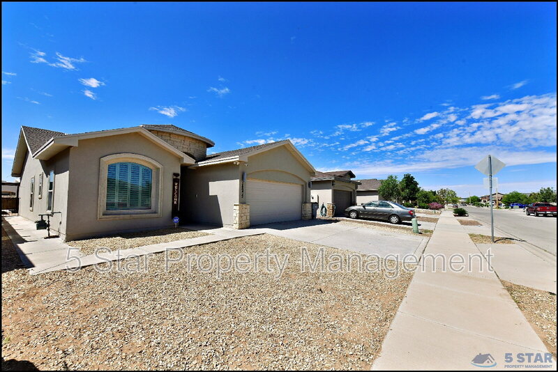 El Paso House: 14972 Louis Baudoin !!