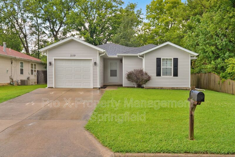 Springfield House: 3119 W Water St
