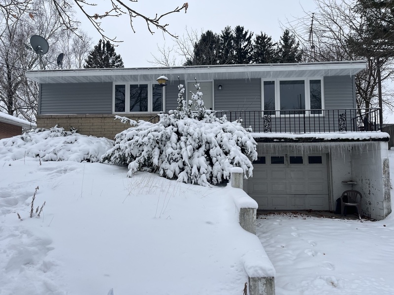 Manitowoc House: 1714 South 15th Street