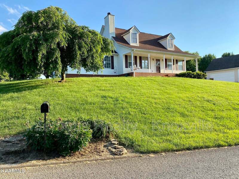Corryton House: 7728 Chapel Bend Dr