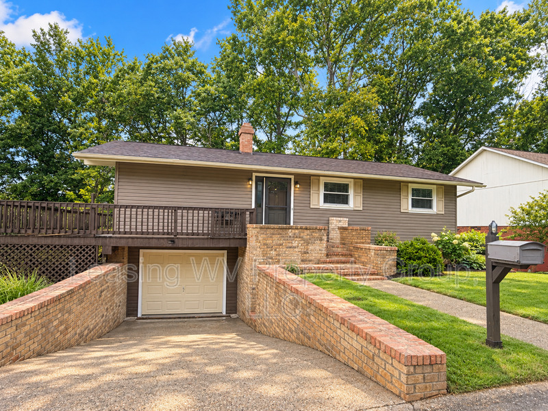 Milton House: 2213 Avinell Drive