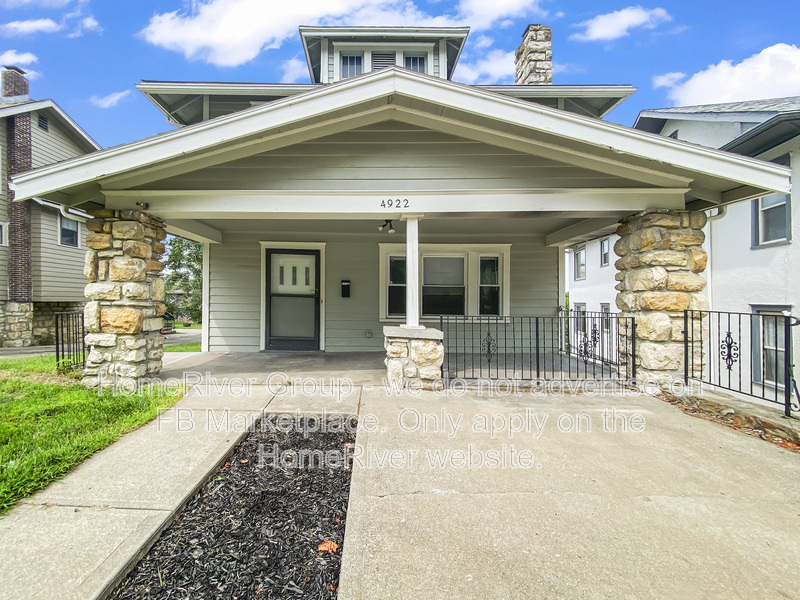 Kansas City House: 4922 Forest Ave