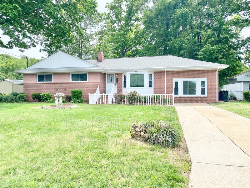 Newport News House: 34 Warren Dr