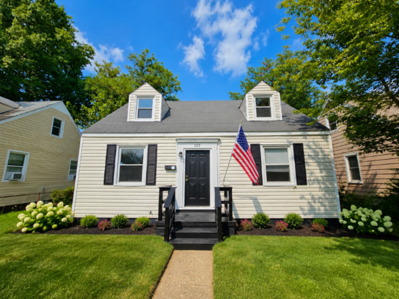 Richmond House: 1112 E 16th St