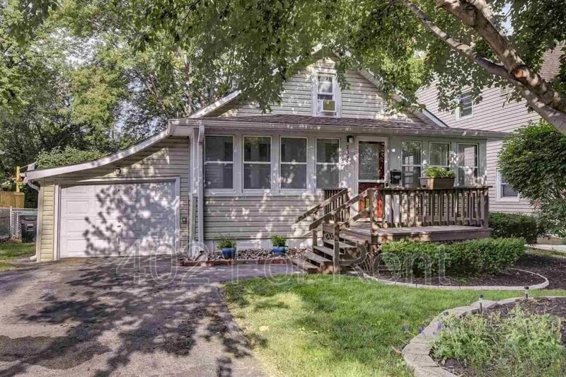 Omaha House: 2338 North 69th Street