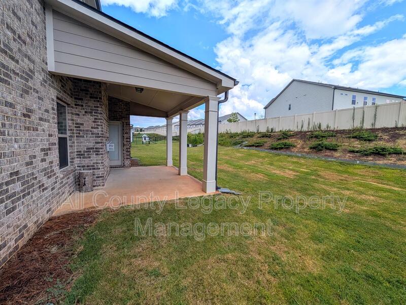 Main Rental Photo 16
