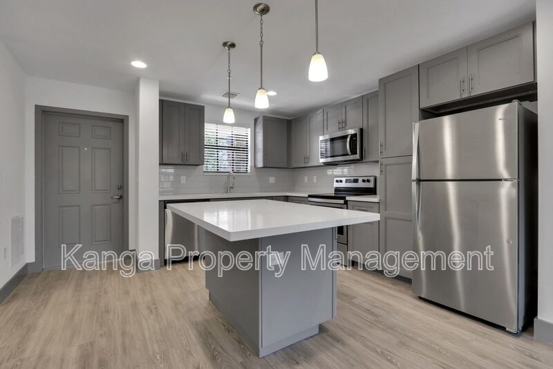 Fort Lauderdale Condo: 630 NE 14th Court