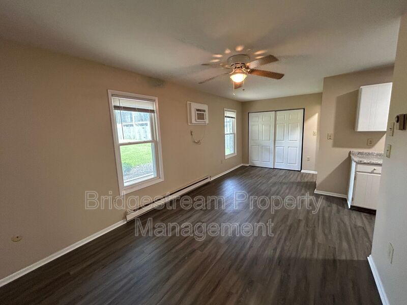 Dayton House: 7127 Springboro Pike