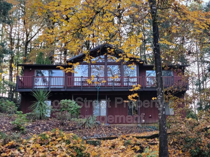 Corvallis House: 2720 NW Glenwood Dr