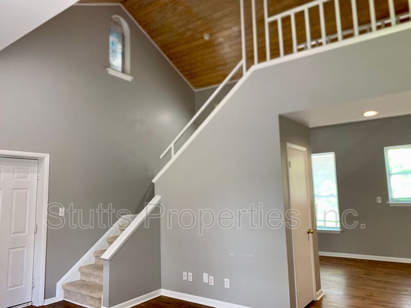 Request a Viewing for 108 Watts Bar Street, Unit 5 Tenant Turner