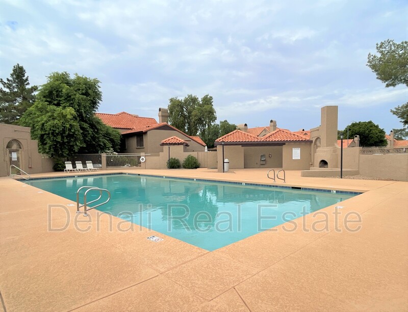 Request a Viewing for 3491 N Arizona Ave, Unit 1 - Tenant Turner