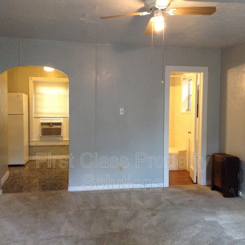 Oklahoma City House: 121 NW 29th St