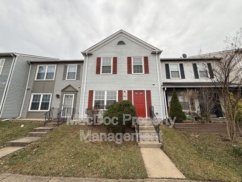 Dumfries Townhome: 3635 McDowell Ct
