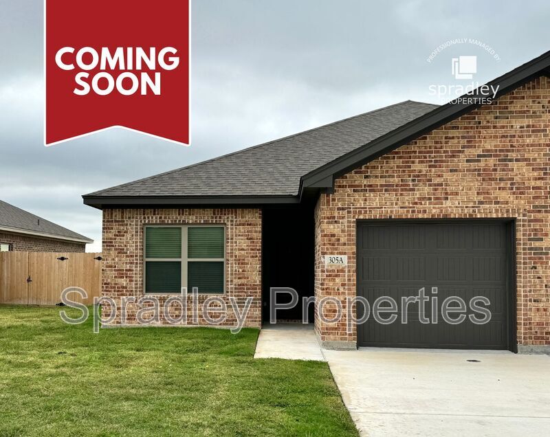 Troy Townhome: 305A Juniper Dr