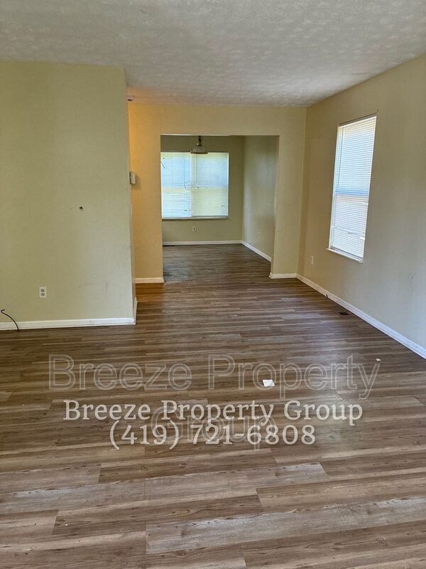 Youngstown House: 768 Fairgreen Ave