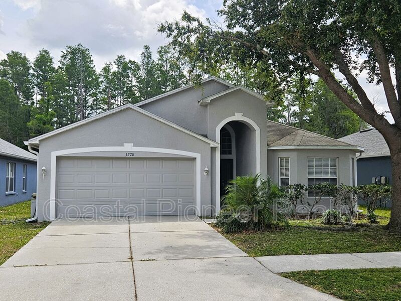 Land O' Lakes House: 3220 Clover Blossom Circle