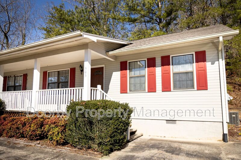 Mcdonald Condo: 303 Withrow Rd