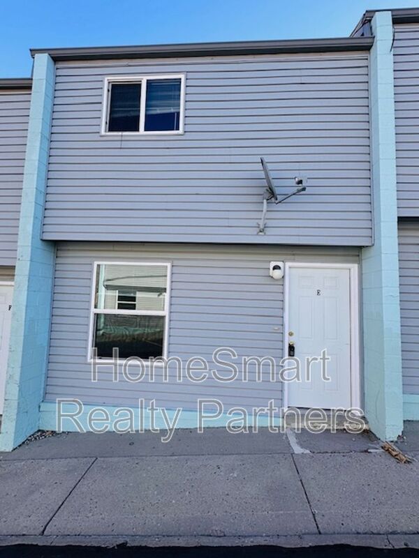 Green River House: 185 E Monroe Ave.