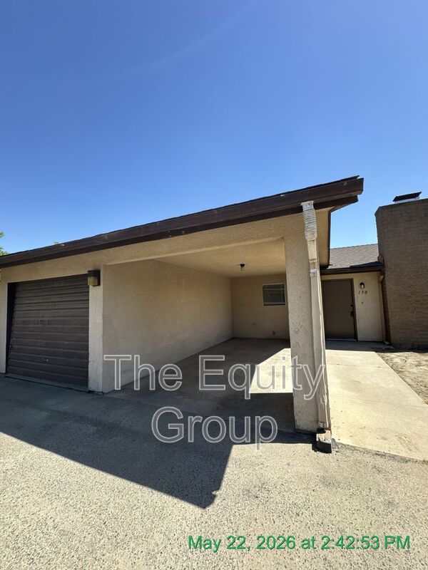 Visalia House: 150 South Peppertree Street