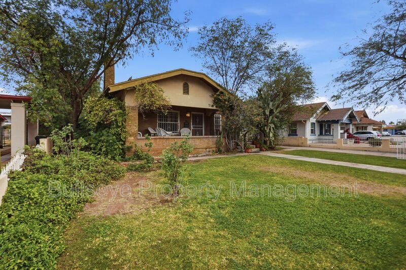 Phoenix House: 718 W. Roosevelt