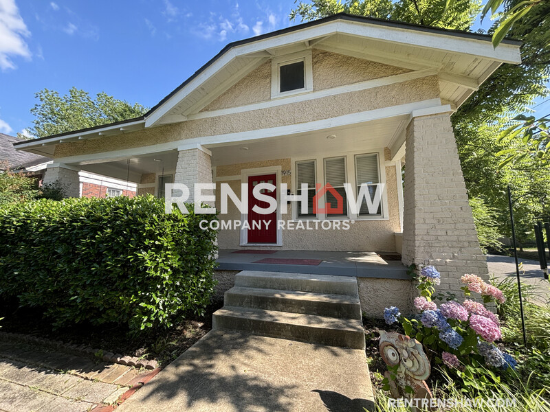Memphis House: 1915 Nelson Ave