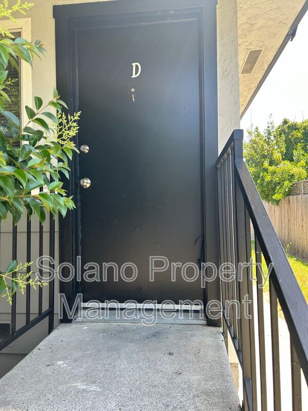 Fairfield House: 181-191-205-207-209-211 Pacific Ave. -