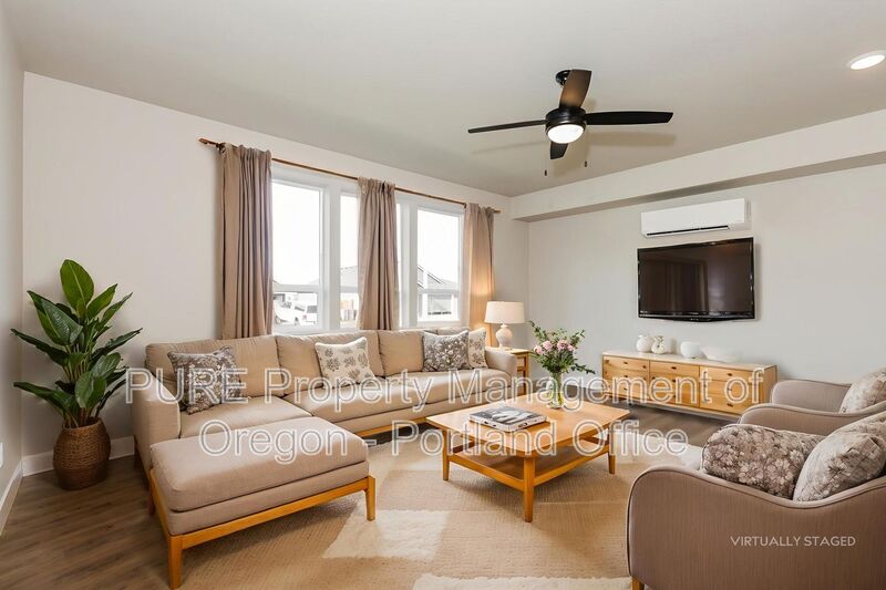 Estacada House: 2659 NE Justus Ave