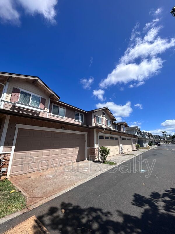 Ewa Beach Townhome: 91-2011 Kaioli Street