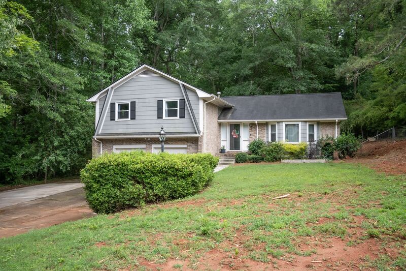 Athens House: 281 Rhodes Drive