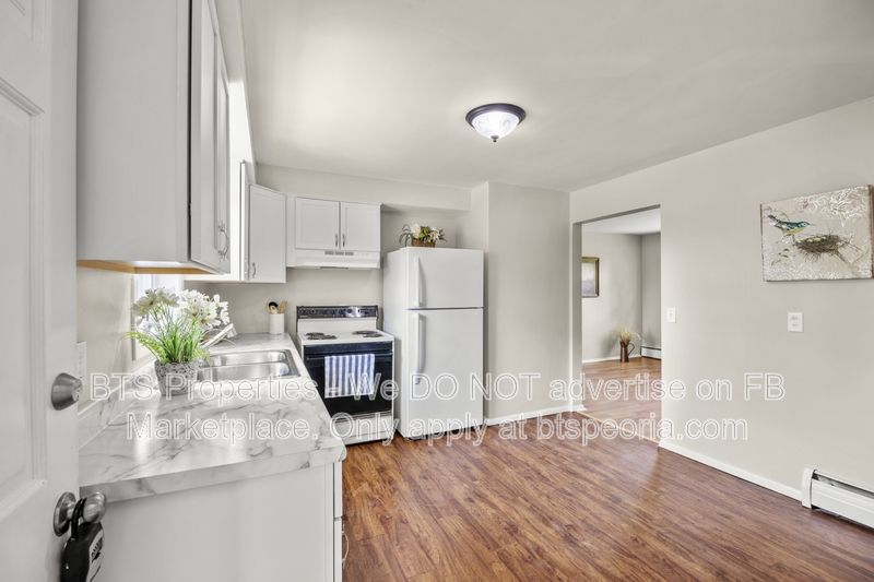 Elmwood Condo: 305 North Pleasant View Street - New - 3