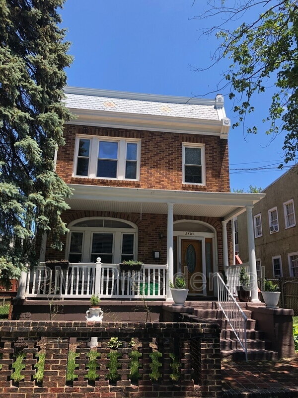 Richmond Condo: 2804 East Leigh Street
