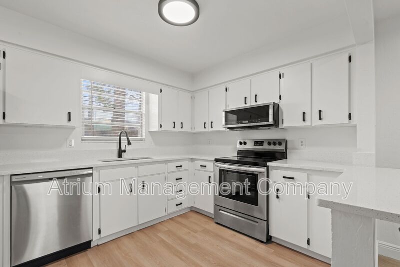 Gainesville Townhome: 2220 NW 55th Blvd